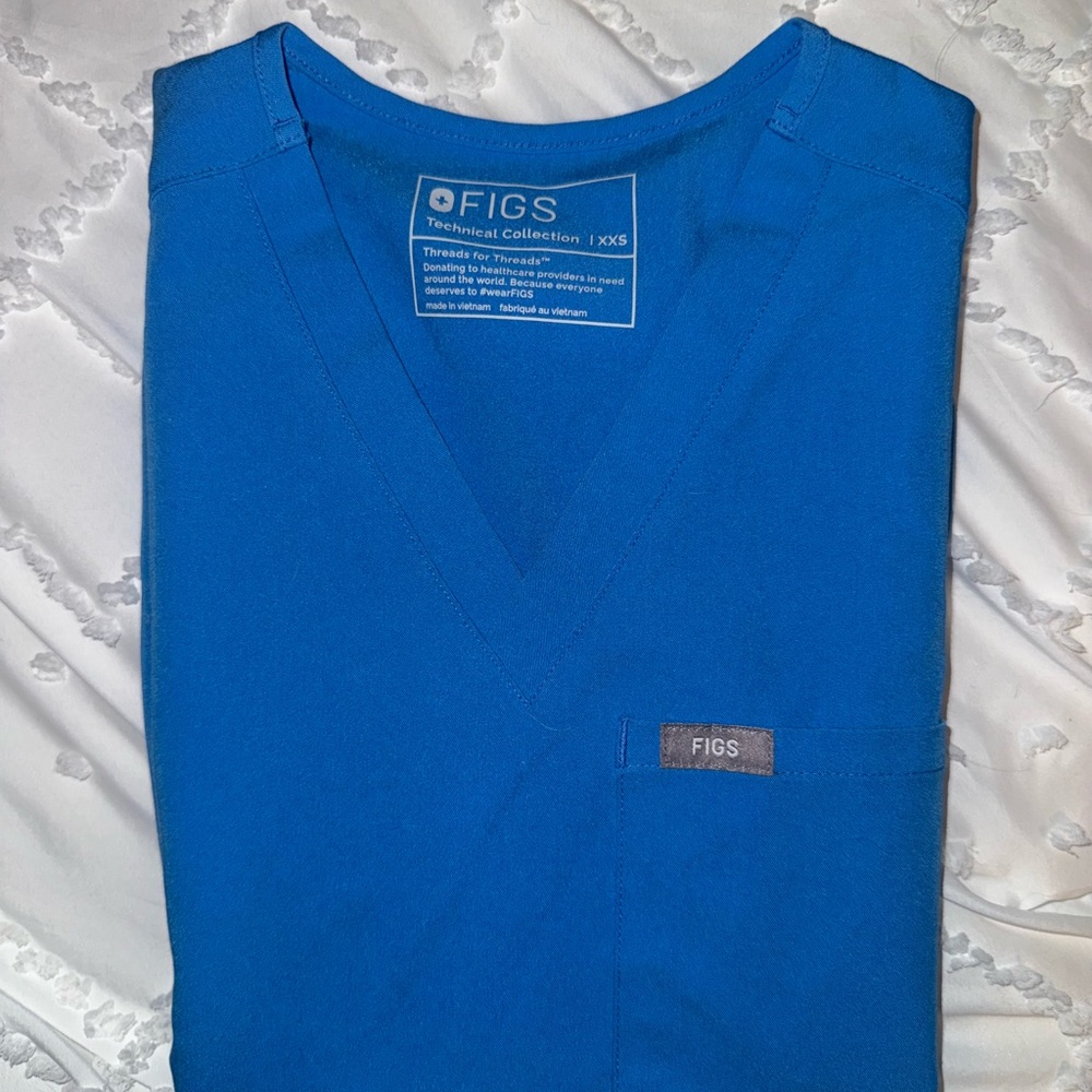 Figs Women's Vibrant Blue Scrub Top